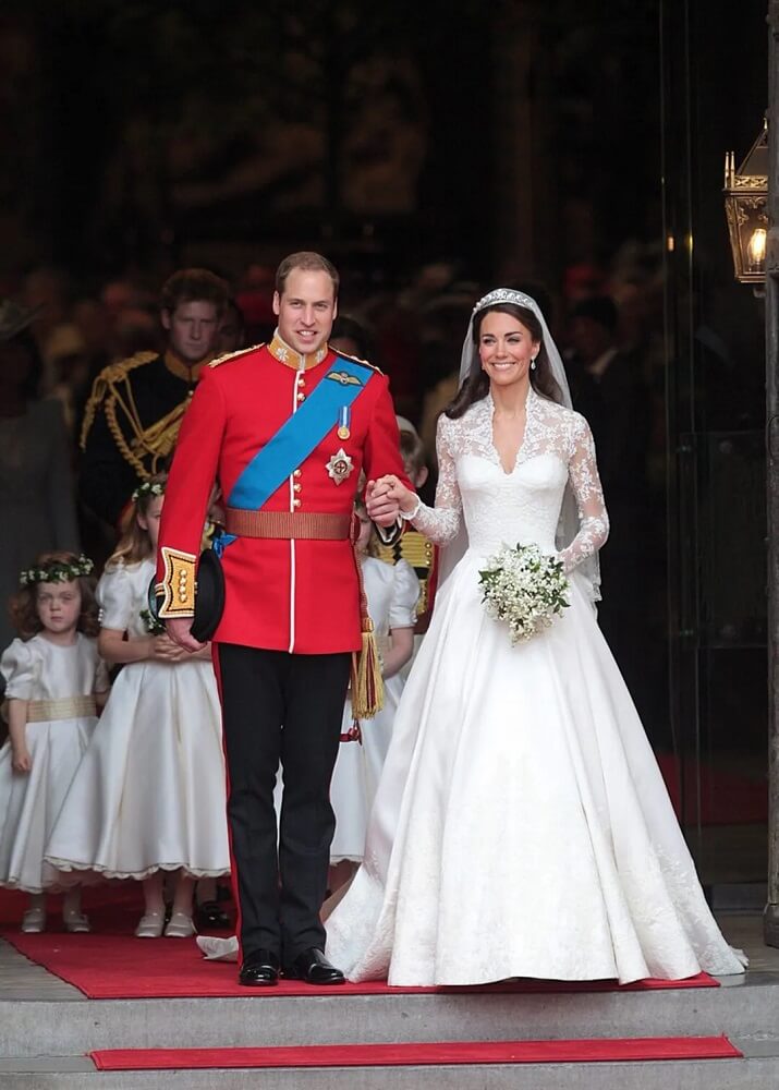 Svatba vévodkyně Kate a prince Wiliama ve svatebních šatech za čtvrt milionu liber